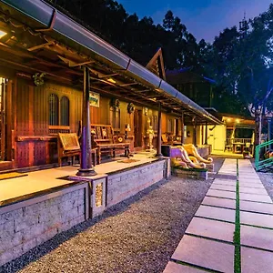 5* Resort Castillo De Woods , The Private Luxury , 8 Bhk, Vattavada
